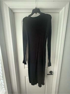Rachel Parcell Black Ribbed Long Sleeve Midi Dress